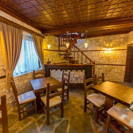 Heraklis Hotel ベラト エクステリア 写真