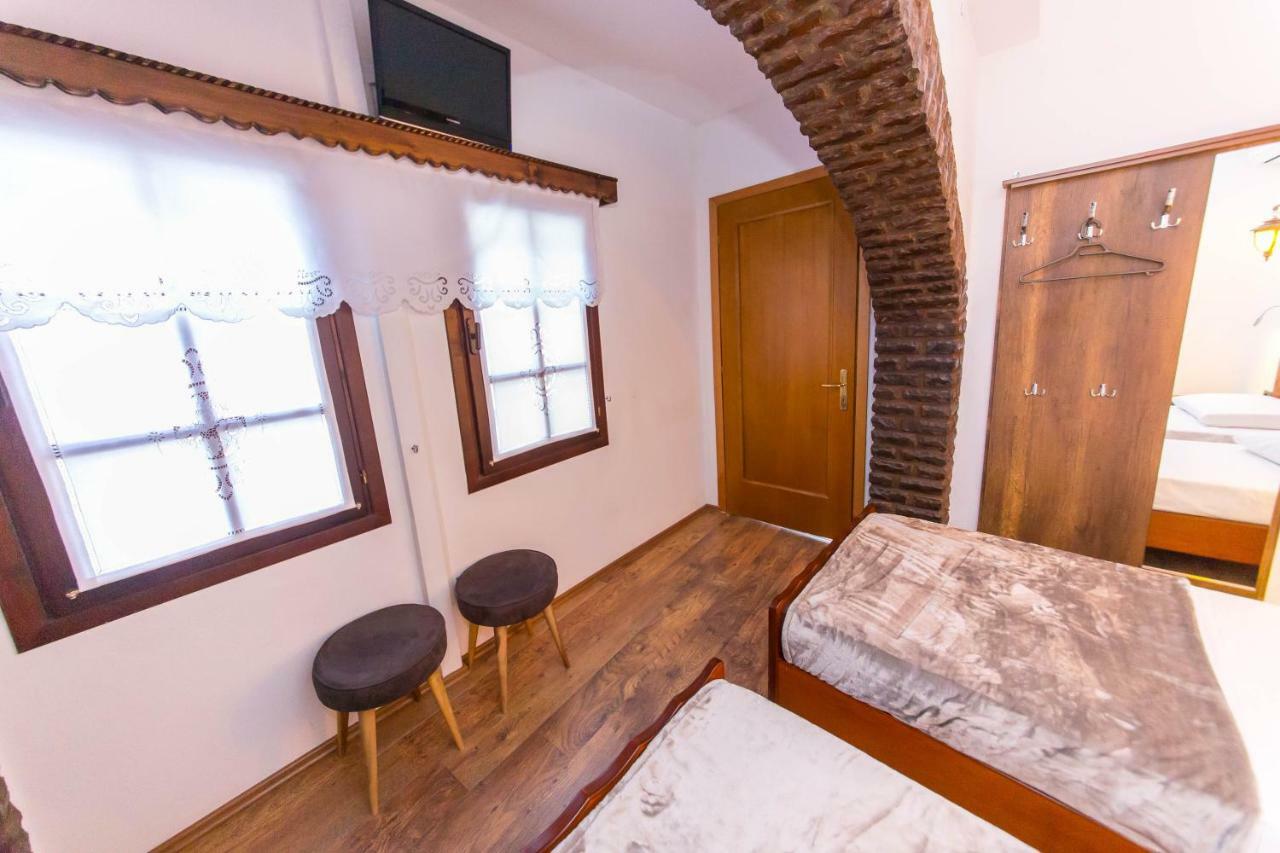 Heraklis Hotel ベラト エクステリア 写真